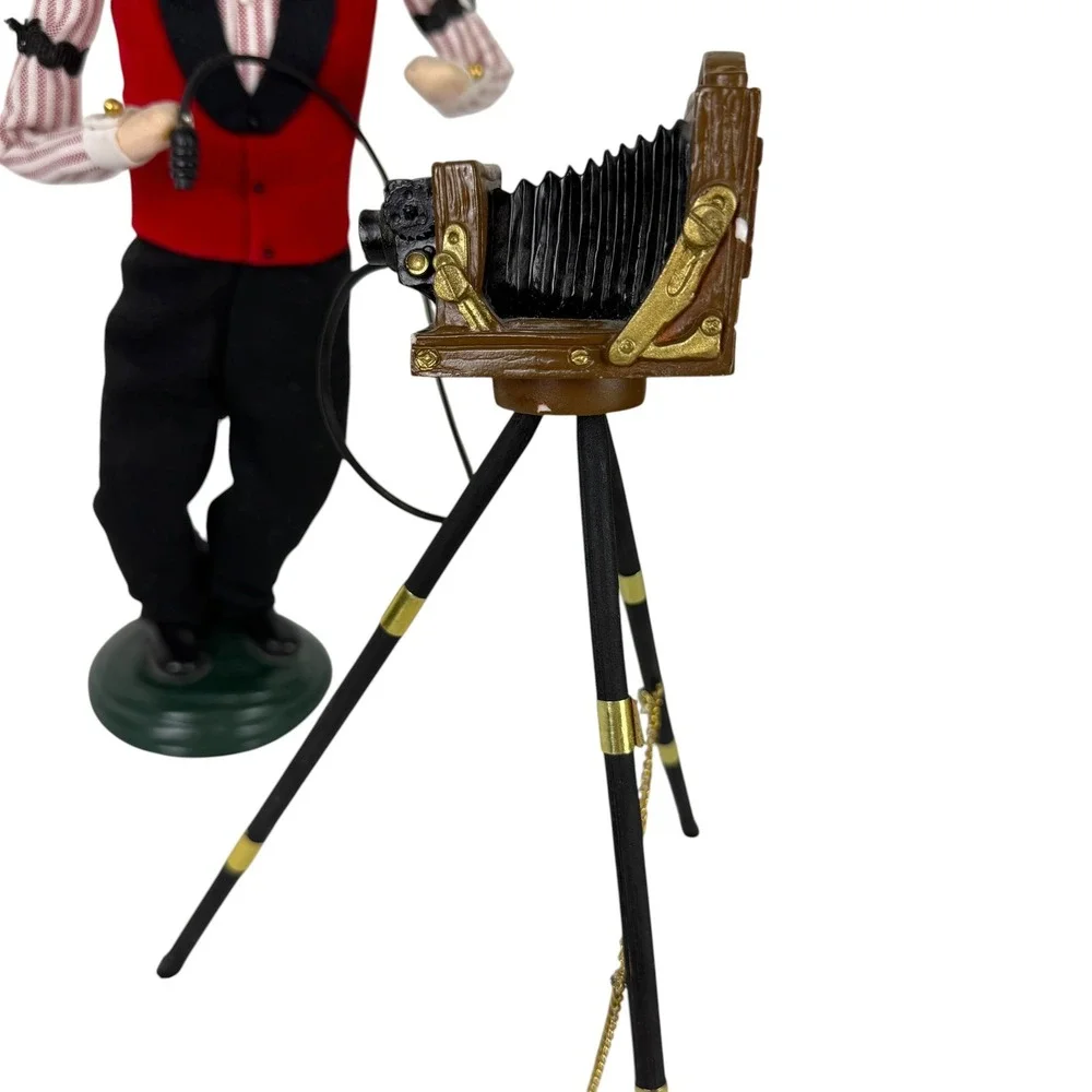 Byers Choice The Carolers Photographer Figurine 1998 Vintage Camera Tripod 14